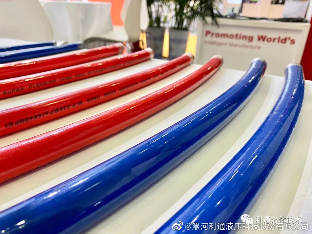 Main characteristics of ultra-high pressure resin pipes